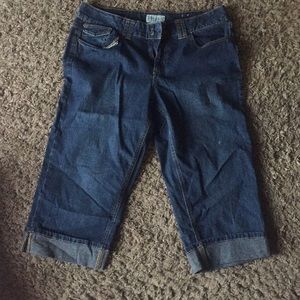 St. John’s Bay Capri